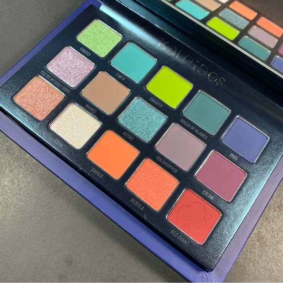 Kaleidos Club Nebula Palette - Picture 4 of 10